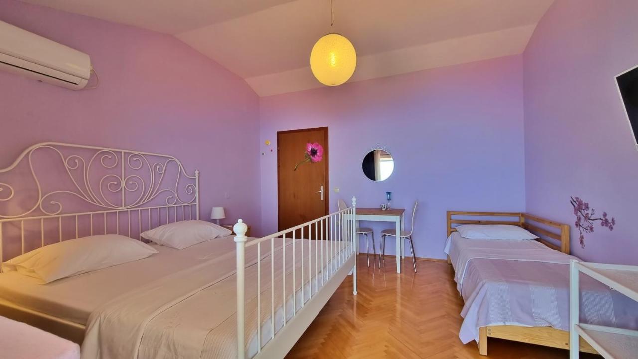 Apartments Soric Omis Bagian luar foto