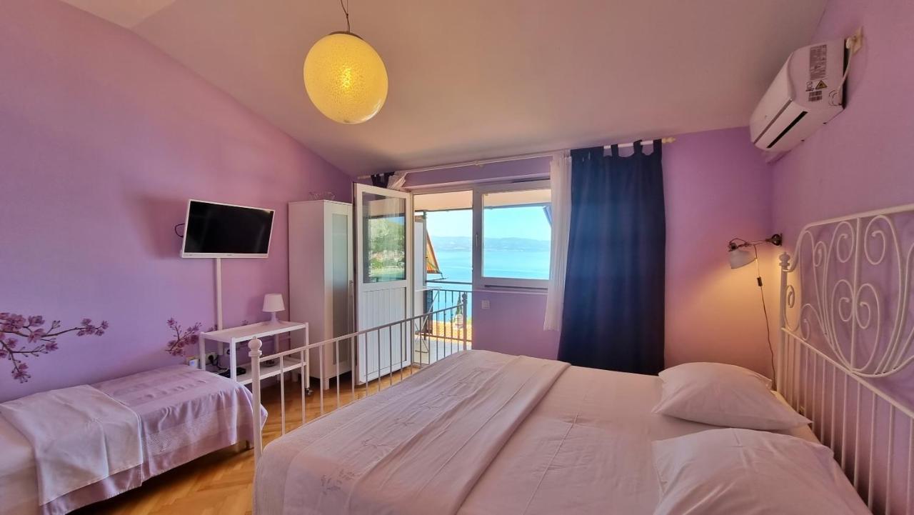 Apartments Soric Omis Bagian luar foto