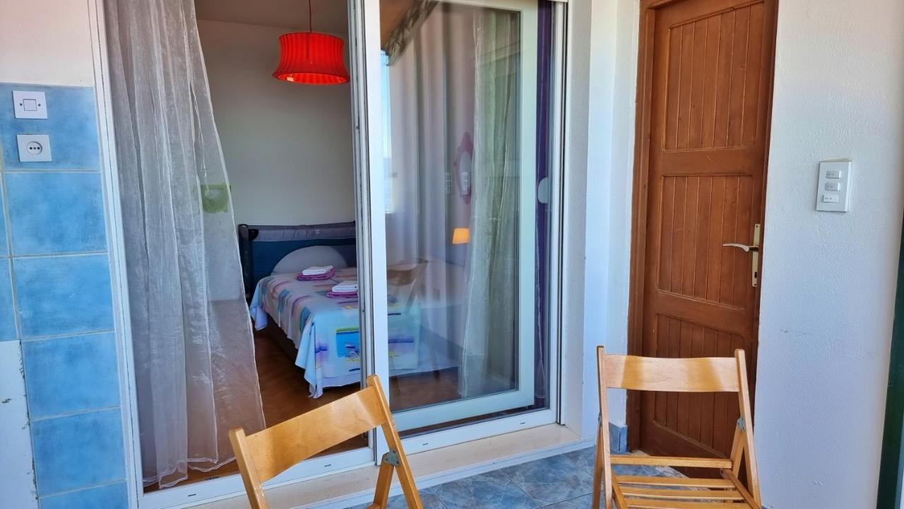 Apartments Soric Omis Bagian luar foto